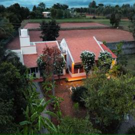Nature HideawayPool JacuzziBonfire 1hr E-city, hotel u gradu 'Talai'