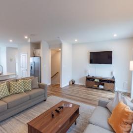 Ranson Retreat Sleeps 5-6 Free Parking