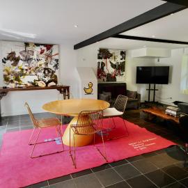 Bel appartement design entouré de nature avec piscine