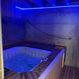 Gite de groupe lacs et forêt du jura - SPA et Sauna Privatif - Orgelet, hotel in Orgelet