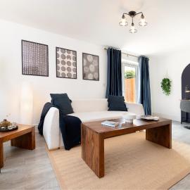 Modern 3BR Reading Home, EV Charger & Parking
