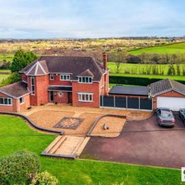 Greenways House - Parking, Pool Table and Garden!, hotel sa Wetleyrocks