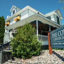 The Cove Inn, hotel in Westport