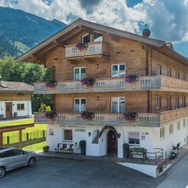 Hotel-Pension Heike, hotel Kitzbühelben