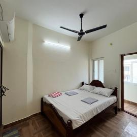 Raha rooms, hotel in Tiruvannāmalai