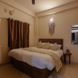 The zenvy house Near kashi vishwanath and railway station