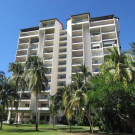 Departamento zona Diamante Acapulco Espectacular, recien remodelado con materiales tipicos de la region palma