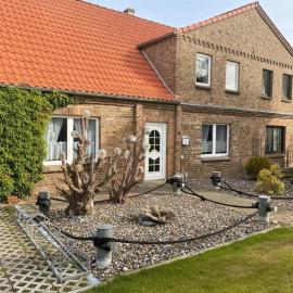 Ferienhaus Seebrise mit Sauna, hotel a Sundhagen-Niederhof