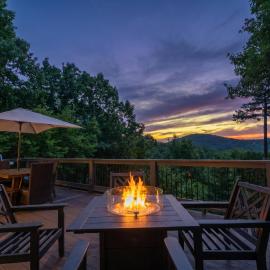 Chalet Lumiere - Big Canoe, GA - Soak in the Private Hot Tub, Cozy Up by the Fireplace on the Screened Deck, and Unwind in Your