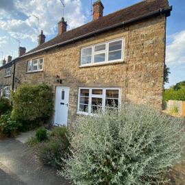 Cottage on the Green, hotel en Brackley