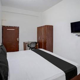 Shakun palace hotel, hotel in Ghaziabad