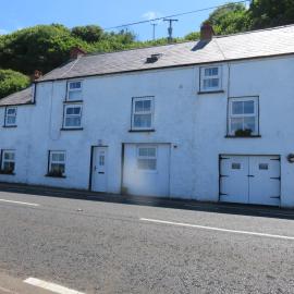 The Coach House Self Catering Apartments, hotel in Glenariff