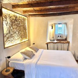 Kalma Elephant Tower - Rustic Mini Studios, hotell i Cagliari