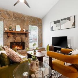 Heritage Haus - Stylish 2BR w Deck Near Marietta Square, Dogs OK