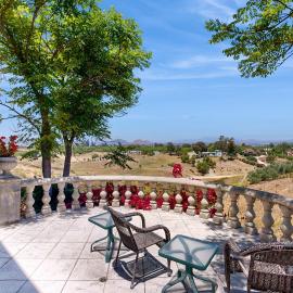 Wine Country Guest House - Vineyard Mountain Views