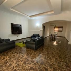 Jos में, होटल Crispan Luxury Apartment