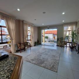 Hotel Peninsular, hotel u gradu 'Monte Real'