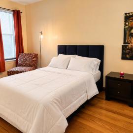 Boutique Harlem Escape with Smart TV & Fast WiFi