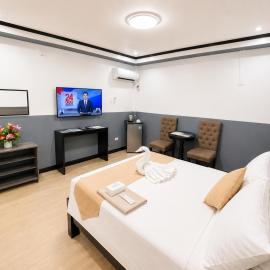 Amax Inn Makati، فندق في مانيلا