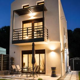 Georgia and Sotiris Sunset Villa