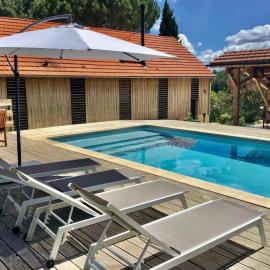 Gite pour 6 personnes avec piscine