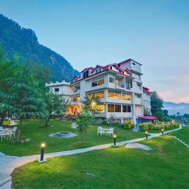 The Allure Grand - Riverside Resort & Spa, hotel v destinácii Manāli