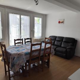 Loches ville touristique, proche des châteaux et zoo de Beauval, maison pour 6 personnes, hotel in Loches