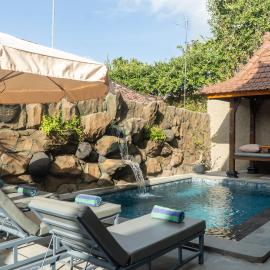 Suriwathi Hotel and Villas Legian, отель в Легиане