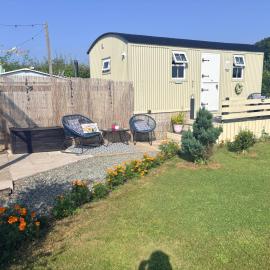 Viesnīca Whitethorn Shepherds Hut pilsētā Bellaghy