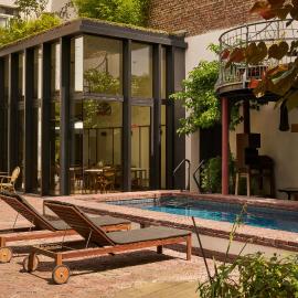 Latroupe Hotel Jardin Secret, hotel in Brussels