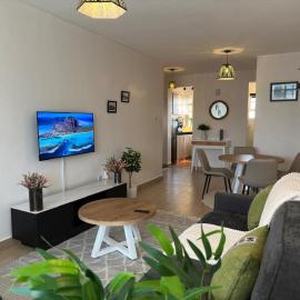 Green Oak 2BR Apartments Makutano Meru, готель у місті Meru