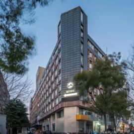 登巴客栈-上海新国际博览中心世纪公园地铁站店