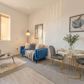 1 Bed Budget Apartment in Central Dudley w WiFi