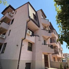 Drenak Hostel