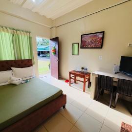 DMS Apartelle, hotel en Los Baños
