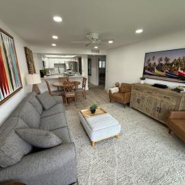 St Augustine, Beachside retreat 2BR 2BA w pool, hotel en St. Augustine