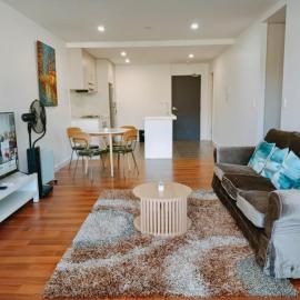 Dee Why 2BR Apartment Near Beach & Shops