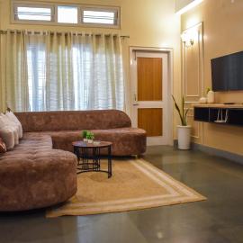 Karuna Court I Luxurious 3 BHK Flat I Fully Equipped I Jalukbari