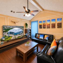 Sleeps8No Stairs,Carpet-Free Near Dallas Stadiums, hotel Arlingtonban