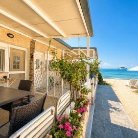 Fully Renovated Beachfront Loft in Fourka