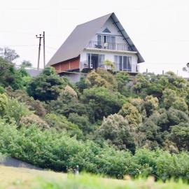 S&C Hilltop Bungalow