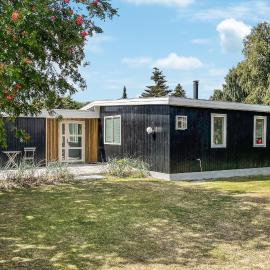 3 Bedroom Awesome Home In Juelsminde