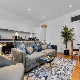 Newly Reopened, Modern Flat Central Location