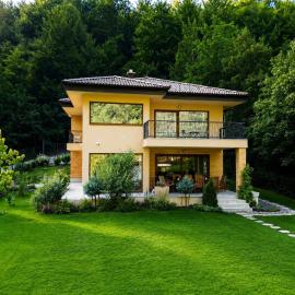Villa Rivus - Private Family Retreat near Sarajevo