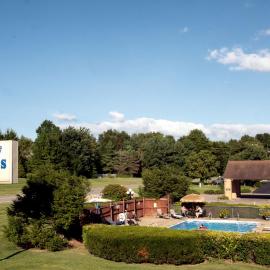 Mount Vernon में, होटल Four Seasons Lodging