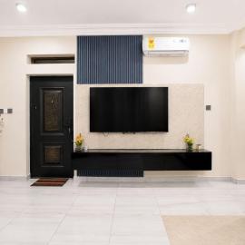 Maame's Court Apartments Spacious East Legon Stays, hotel v destinácii Ogbojo