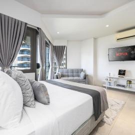 Luxury Seaview Studio in Tambuli with free coffee, hotel in Maribago