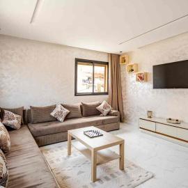City Center - Walk Everywhere - AC & WiFi - Beach