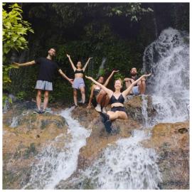 Accomodation ,Scoter Rental & Tours 7Waterfalls، فندق في Juayúa