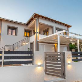 Zen Garden Villa, hotel in Theologos